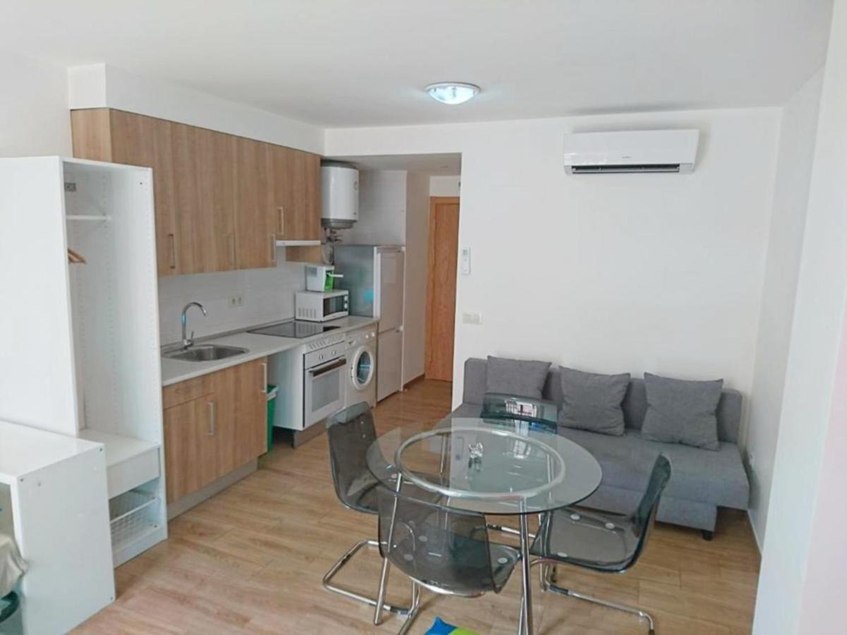 Apartamentos Urgel Madrid Bagian luar foto