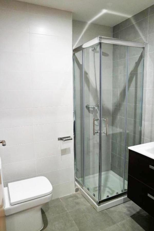 Apartamentos Urgel Madrid Bagian luar foto